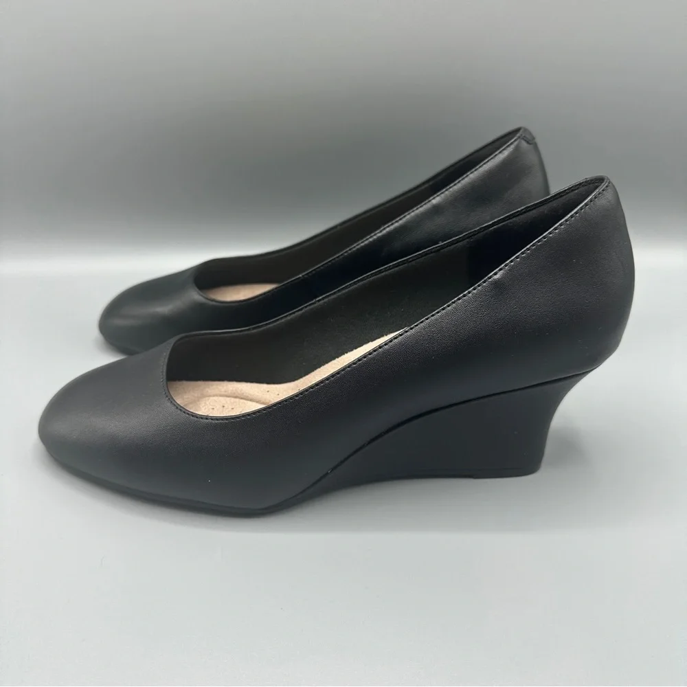 Clarks Leather Comfort Slip On Wedge Pump Shoes Women’s Size 10M Black